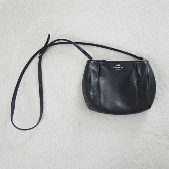 Coach ✨️ Black Leather Crossbody Bag - Picture 2 of 12